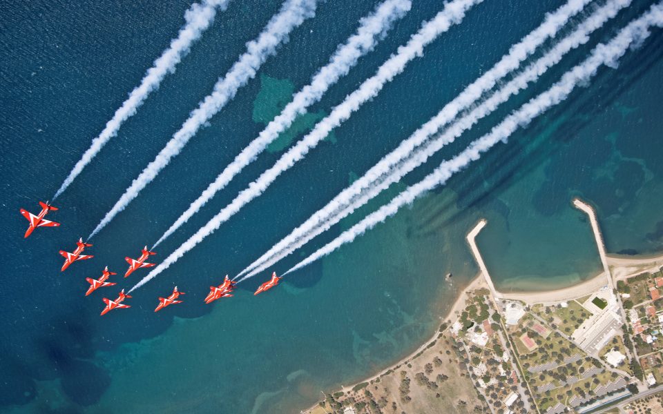 Red Arrows train in Tanagra