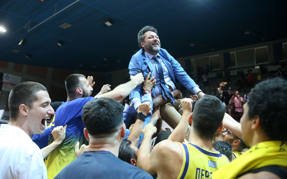 Lavrio stuns Promitheas to reach Basket League finals