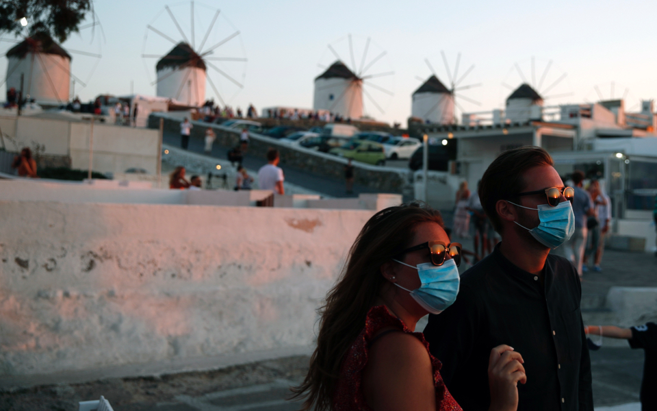 Greece extends mandatory regular testing for unvaccinated tourism staff
