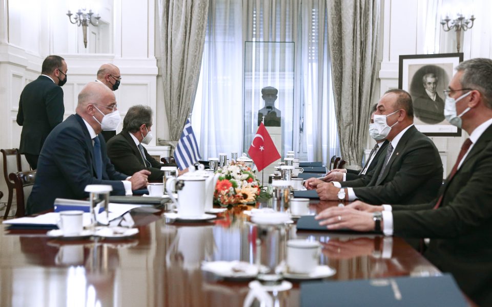 Dendias and Cavusoglu hold frank dialogue on an extensive array of issues