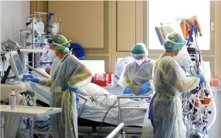 Number of intubated patients eases, new infections rise 