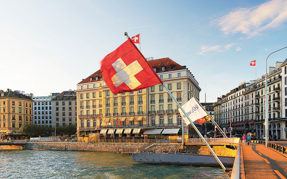 Switzerland moves Greece off the red list