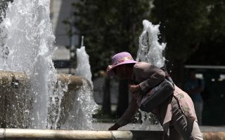 Safety guidelines issued as heat wave rolls in
