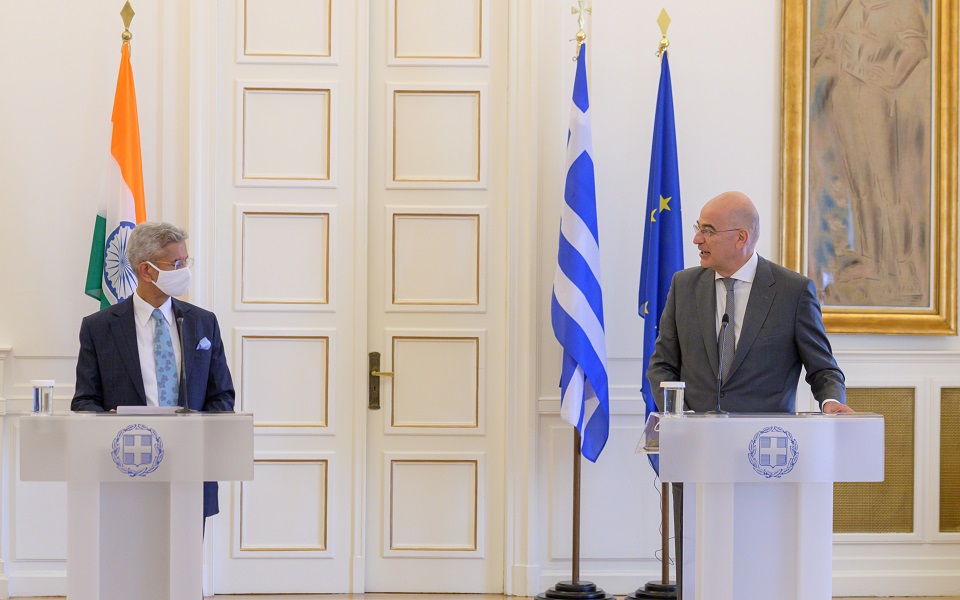 Greek, Indian FMs meet to strengthen ties, bolster cooperation