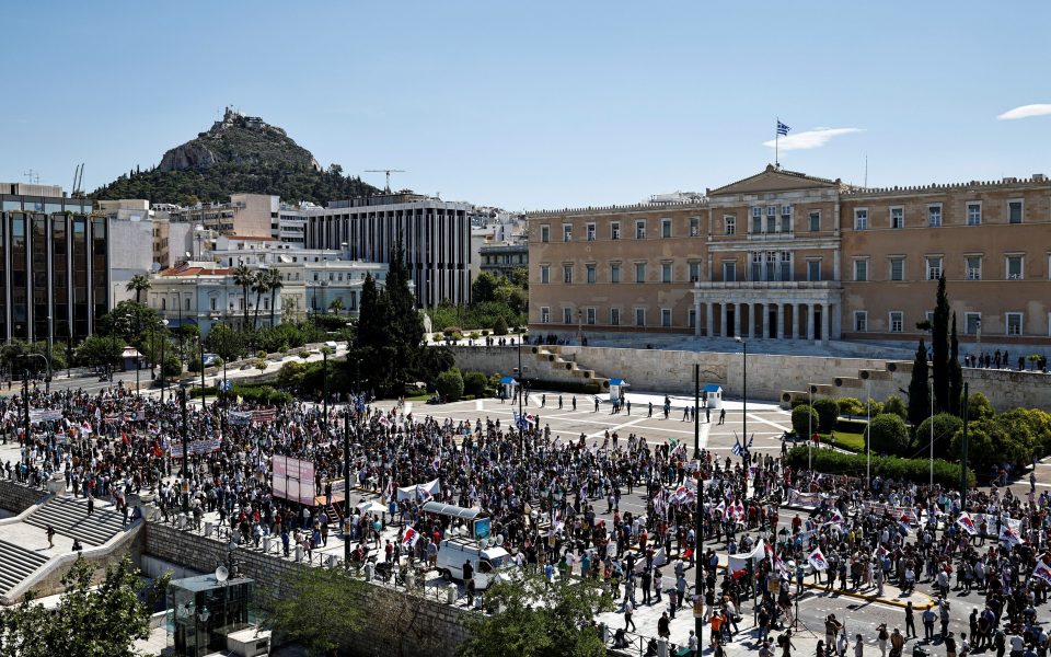 Greek strike against labour reform bill disrupts Athens transport
