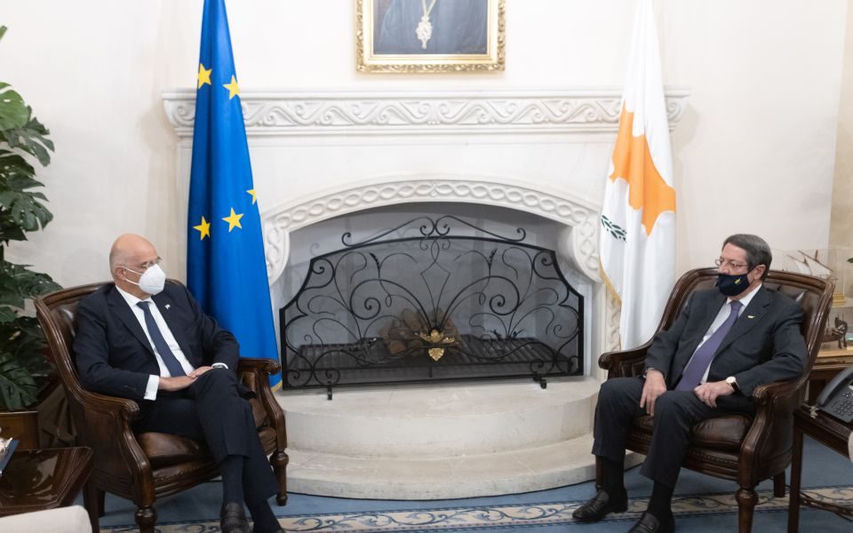 FM Dendias meets with Cyprus President Anastasiades