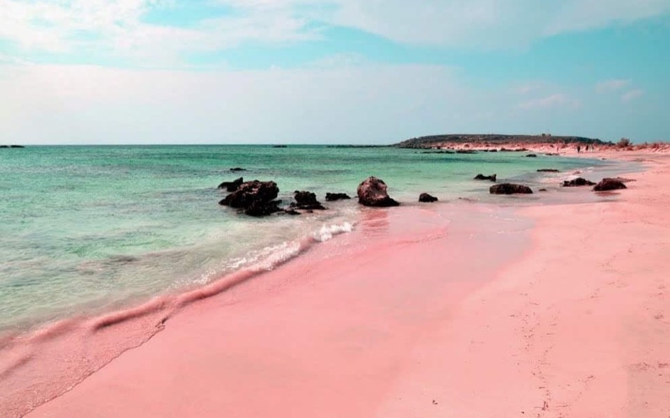 Greek beaches in global top 50