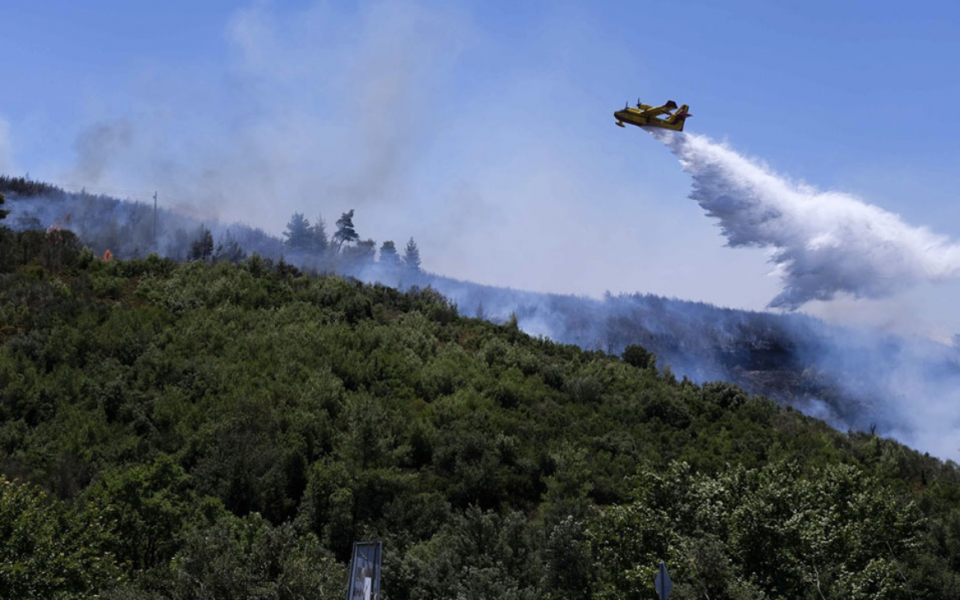 Fire breaks out close to Athens