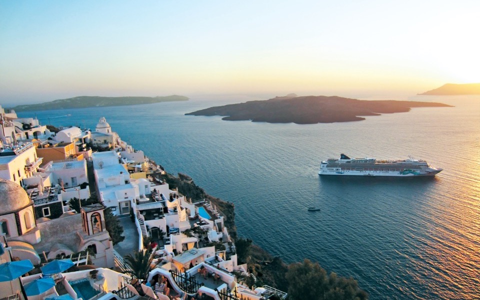 NCL’s cruises return with extra emphasis on Greece