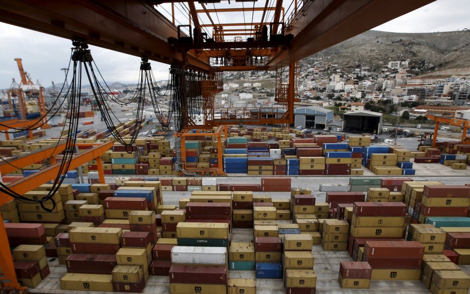 Piraeus Port sees revenues soar in Jan-Sept