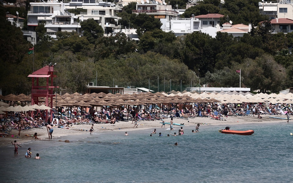 Private beaches on Athens’ southern coast help public beat the heat