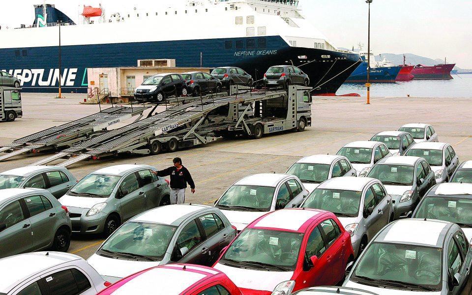 Sluggish growth in July car sales in Greece