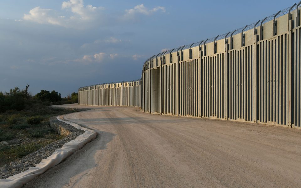 Existing fence at Evros border to be extended further