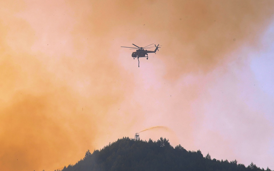 Armed forces to join battle against wildfires