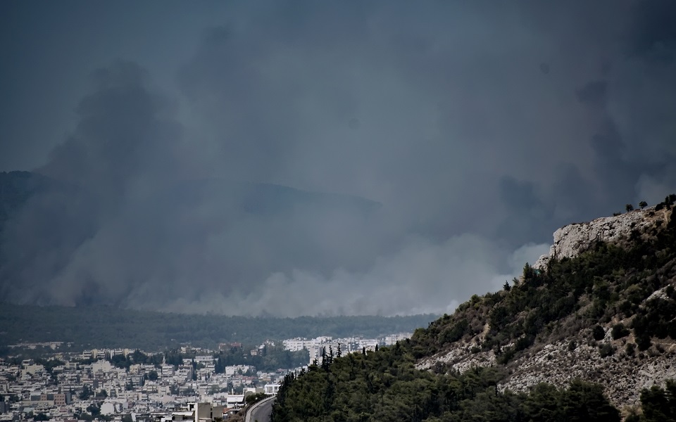 Evacuations ordered in northern Athens as fire expands