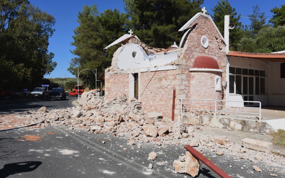 Strong quake hits Crete, one person killed