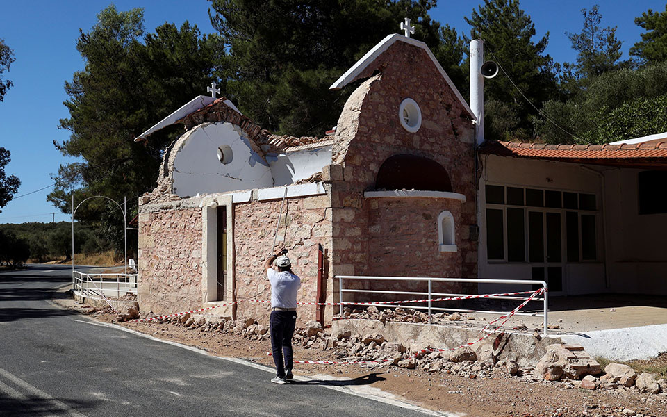 PM in Crete, set to announce relief plan