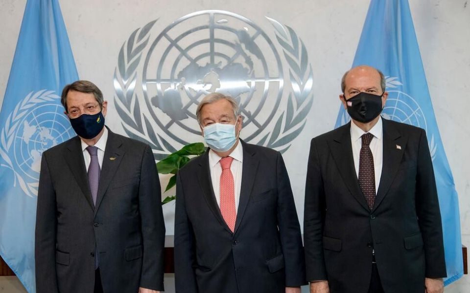With lunch invite, UN chief tries to restart Cyprus talks