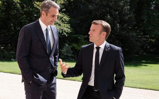 Greek PM to meet Macron in Paris