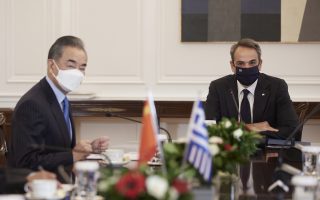 Greek, Chinese foreign ministers discuss economic ties
