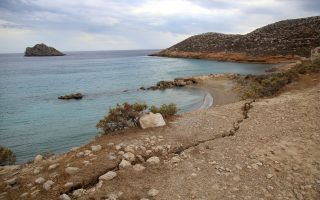Minister visits Crete in wake of latest quake