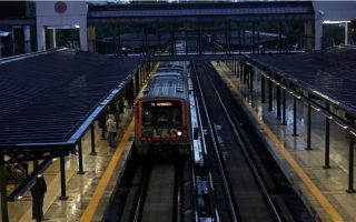 Metro, tram resume services, avenues reopen