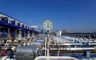 EU moves towards joint natural gas purchase to curb shortages
