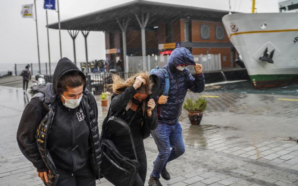 Foreign Ministry sends condolences to families of Istanbul storm victims