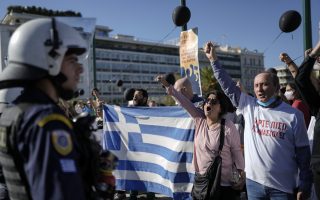 Health care workers in Greece protest mandatory vaccines