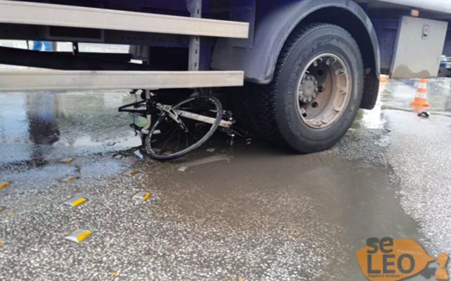 42-year-old cyclist killed by truck in Thessaloniki