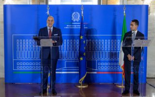 Dendias meets with Italian counterpart in Rome
