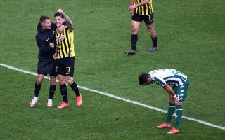 aek-wins-athens-derby-to-keep-up-the-chase