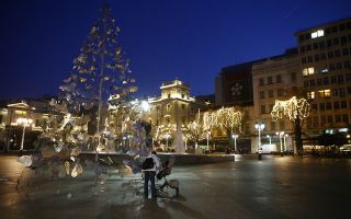 Municipality of Athens cancels Christmas Eve event due to Covid