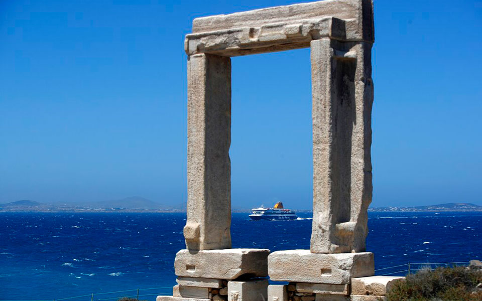 Vagabond recommends Cyclades to Northern European travelers
