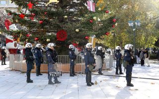 police-arrest-three-and-detain-11-in-grigoropoulos-rally