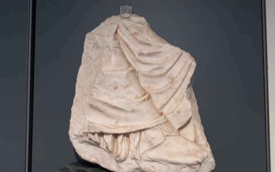 Parthenon fragment on show as ‘momentum builds’