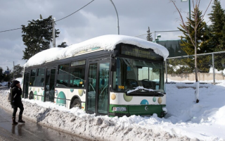 Athens bus and trolley services disrupted by road ice