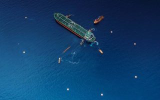 Motor Oil launches multi-buoy mooring for tankers at Agioi Theodoroi