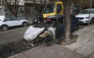 Four cars burned in central Athens
