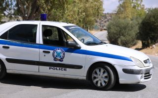 Man arrested in central Athens after shooting gun in the air