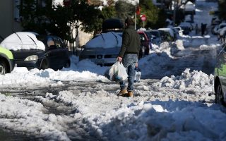 Opposition parties slam government over snowstorm response