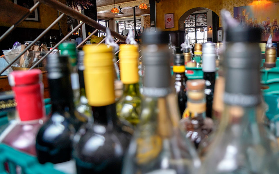 MEPs to vote on whether to warn drinkers off all alcohol – or only too much