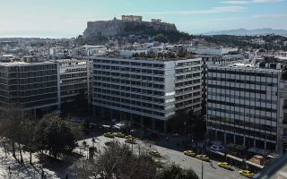 Commission sees 4.9% GDP growth this year in Greece