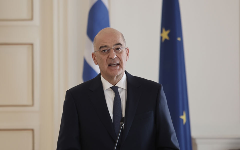 Dendias: Greece supports the territorial integrity of all countries
