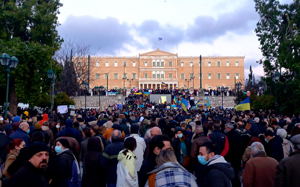 Large anti-war protest on Syntagma Square