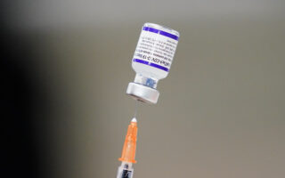 Decision on fourth vaccine dose for seniors in April