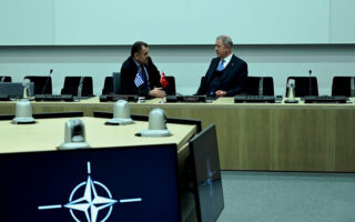 Panagiotopoulos, Akar discuss reducing tensions in the region