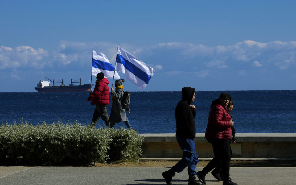 Cyprus to revoke passports of four sanctioned Russians