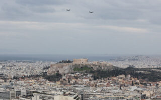 Fighter jets to fly over Acropolis