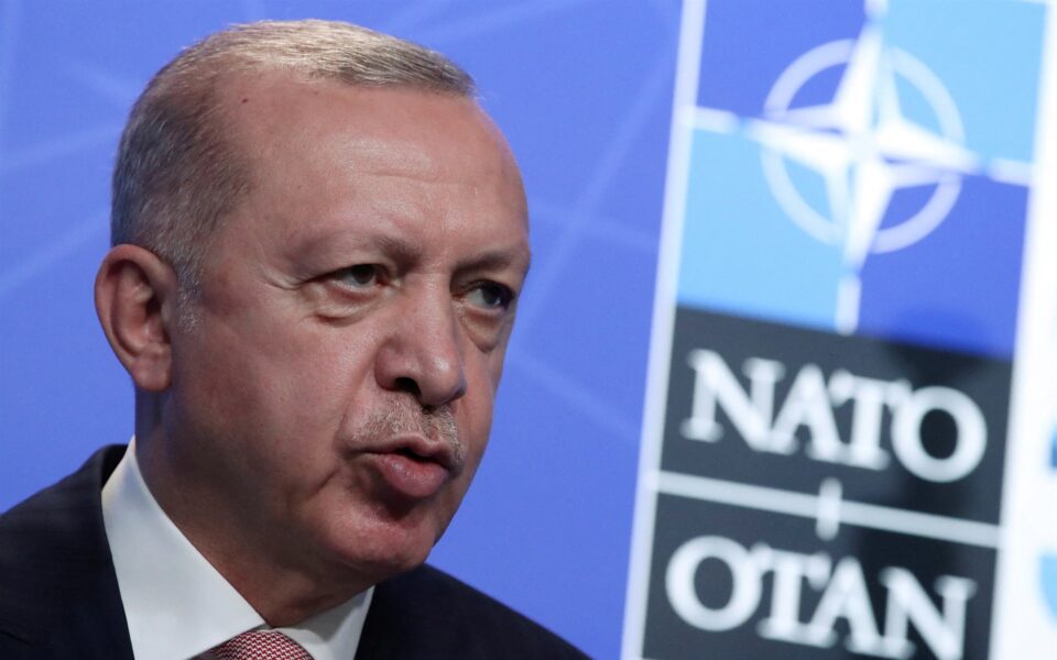 Erdogan at odds with NATO, cites Greece